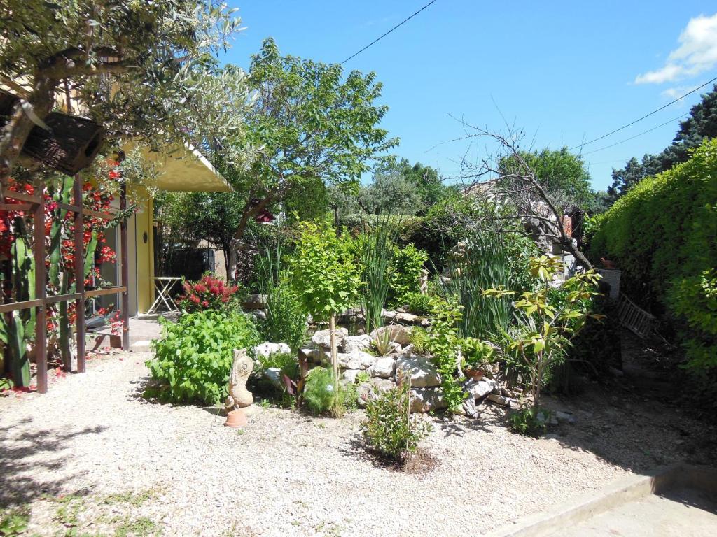 O Doux S'Home Lédenon Esterno foto